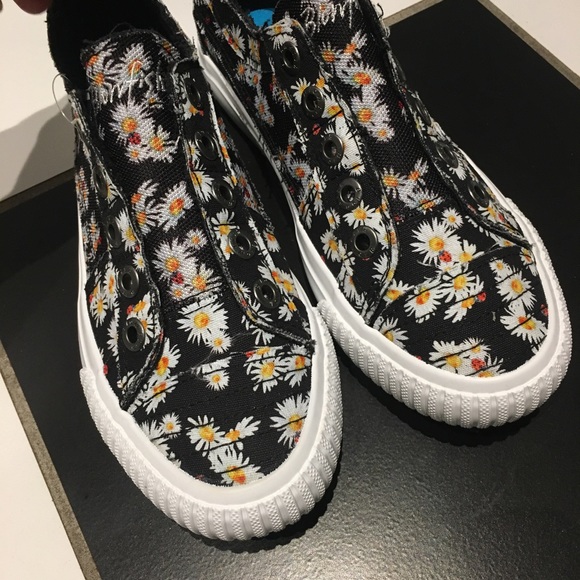 🌻Blowfish sunflower 🌻 Sneaker s - Picture 11 of 14